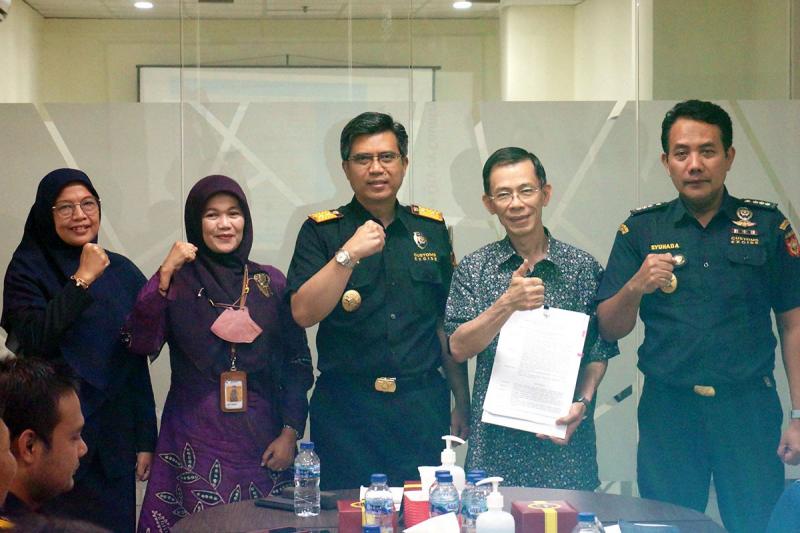 Fasilitas KITE bagi Harum Alam Segar diberikan setelah pimpinan perusahaan tersebut melakukan pemaparan bisnis di hadapan jajaran Bea Cukai Kantor Wilayah Jawa Timur I, Selasa (19/9/2023).  Foto Ditjen Pajak