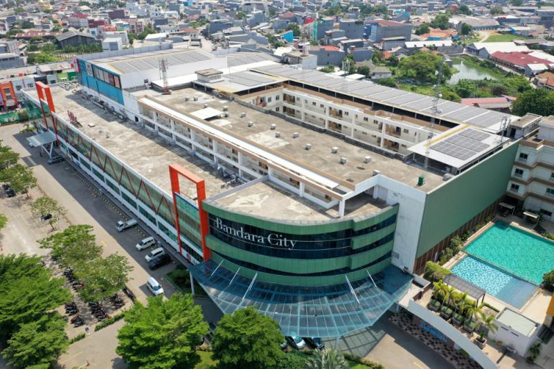 Bandara City Mall merupakan one-stop shopping centre yang berlokasi dekat dengan Bandara Internasional Soekarno–Hatta (CGK). 